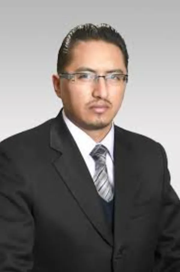 Dr. Alejandro Perez