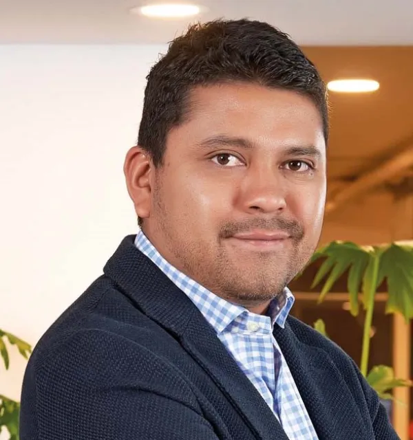 Dr. Manuel Martinez